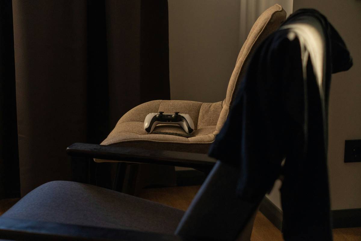 Why Your Gaming Setup Sucks (And How a Gaming Desk and Bed Fixes It)
