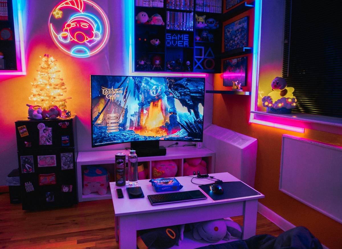 How to Build the Ultimate Gaming Room Under Bed (Without Sacrificing Sleep or Sanity)